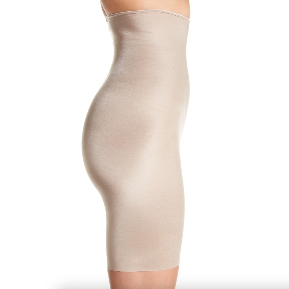 SPANX Slimplicity Hi Waist Shaper Shorts